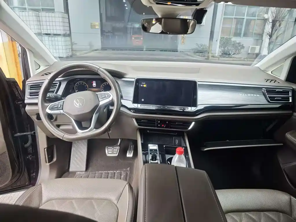 Volkswagen Viloran 2022 380TSI Premium Edition 2022 - thumbnail 8