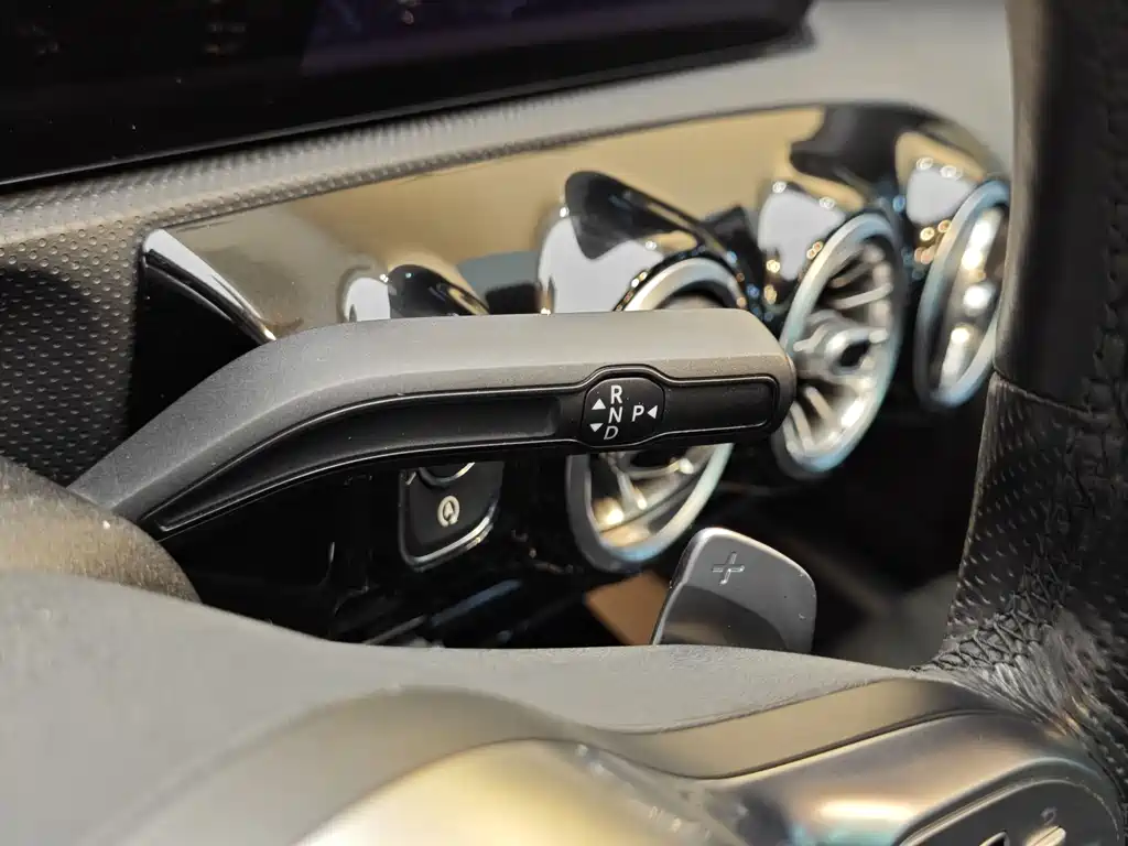 Mercedes-Benz Mercedes-Benz A-Class 2021 A 200 L Sport Sedan Fashion Edition 2021 - thumbnail 15