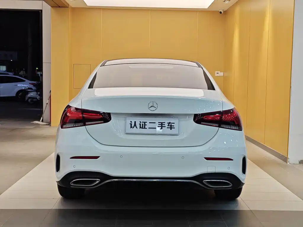 Mercedes-Benz Mercedes-Benz A-Class 2021 A 200 L Sport Sedan Fashion Edition 2021 - thumbnail 27