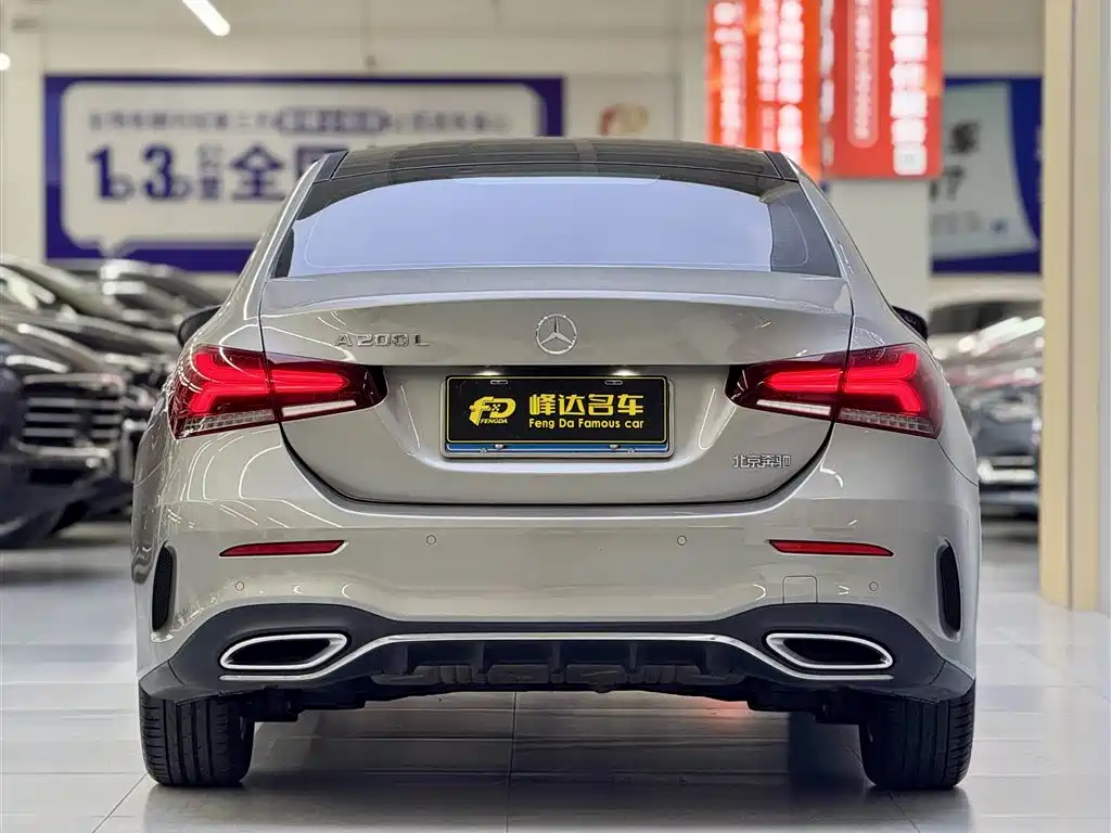 Mercedes-Benz Mercedes-Benz A-Class 2021 A 200 L Sport Sedan Fashion Edition 2021 - thumbnail 3