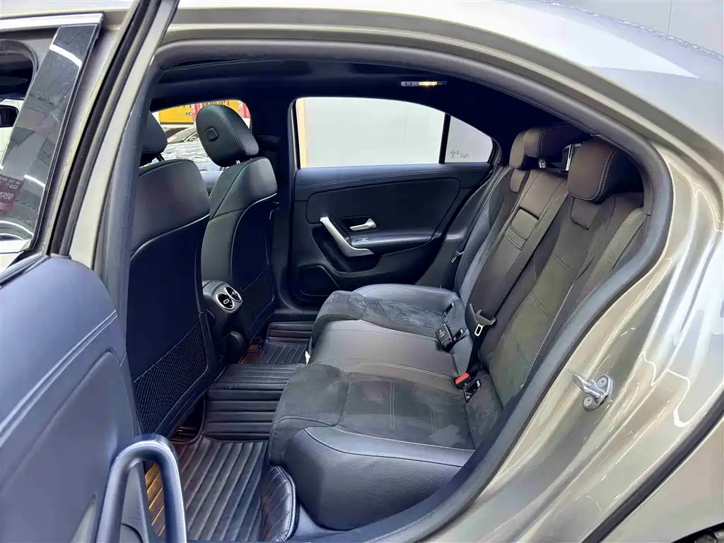 Mercedes-Benz Mercedes-Benz A-Class 2021 A 200 L Sport Sedan Fashion Edition 2021 - thumbnail 7