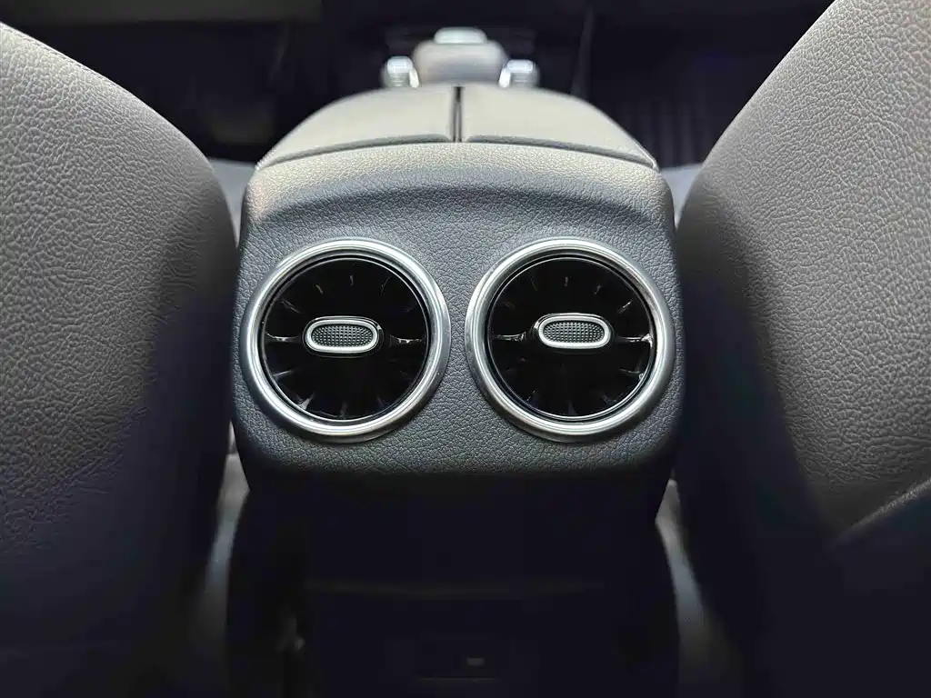 Mercedes-Benz Mercedes-Benz A-Class 2021 A 200 L Sport Sedan Fashion Edition 2021 - thumbnail 10