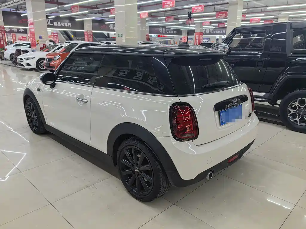 MINI MINI 2021 1.5T COOPER Artist 2020 - thumbnail 3