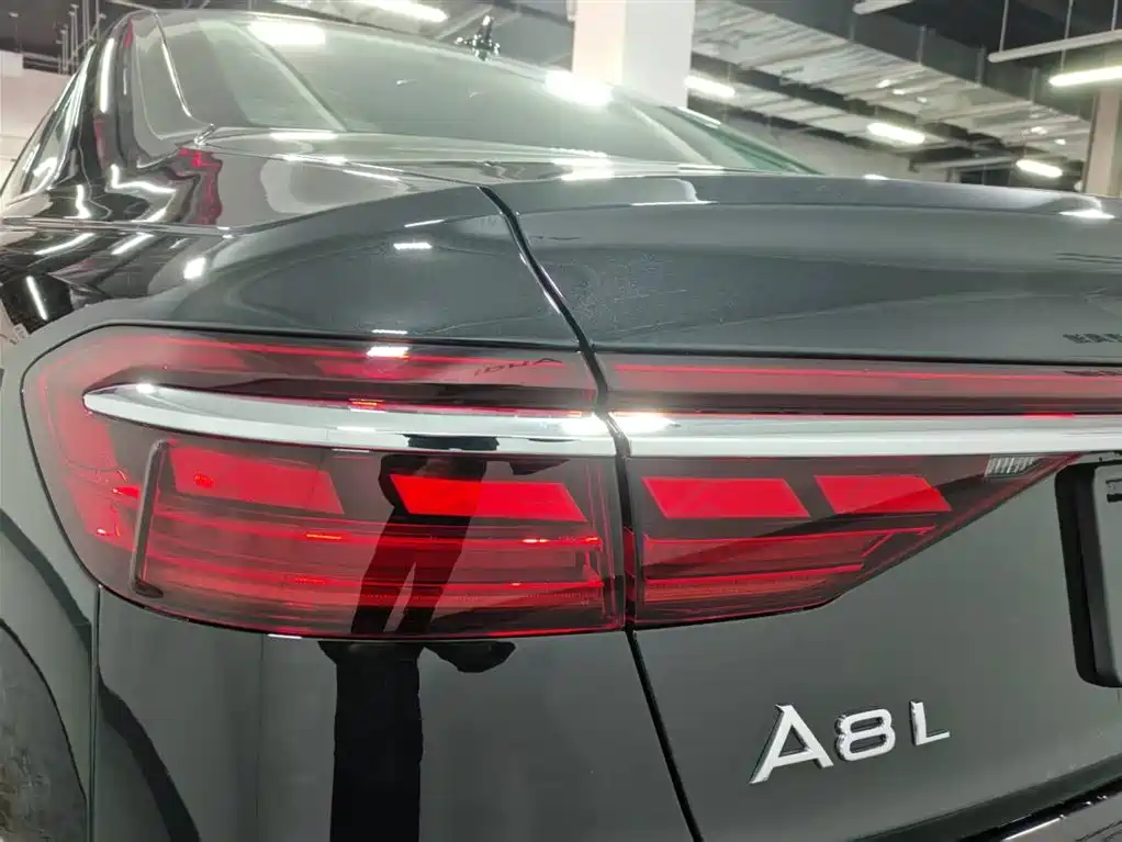 Audi Audi A8 2025 A8L 50 TFSI quattro Premium Selection 2026 - thumbnail 14