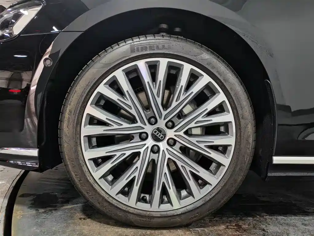 Audi Audi A8 2025 A8L 50 TFSI quattro Premium Selection 2026 - thumbnail 15