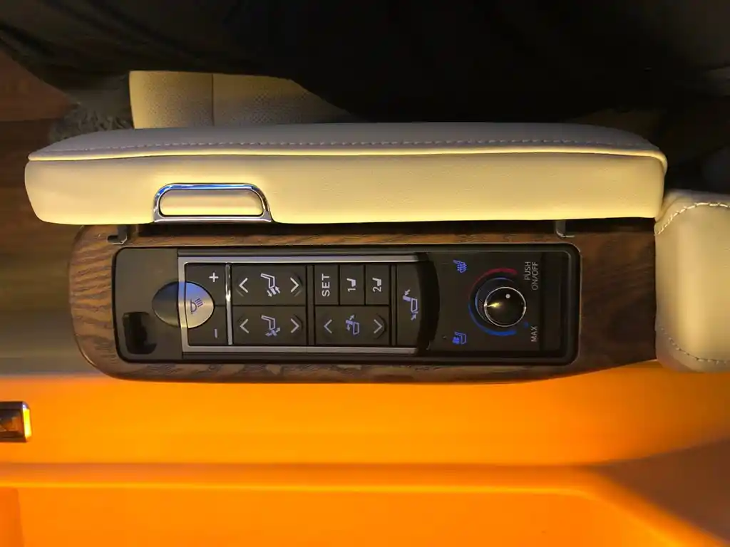 Toyota Cresta 2019 4.0L Luxury Car GRB53L-ZCMSK 20-Seat Special Edition 9GR 2026 - thumbnail 14