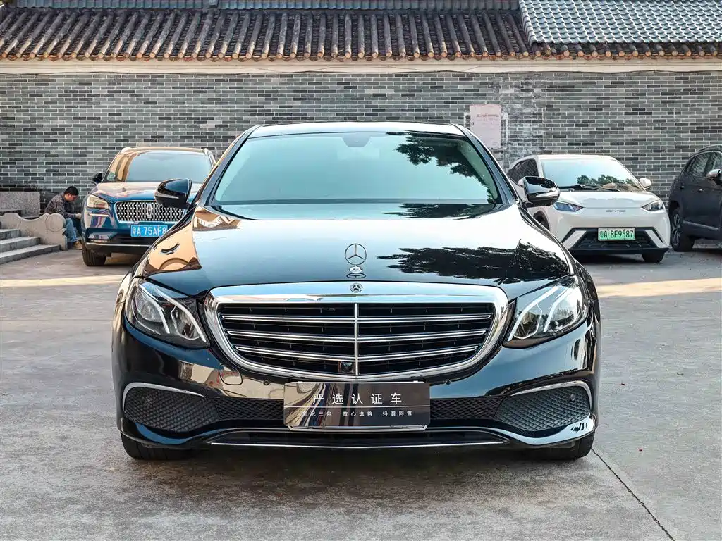 Mercedes-Benz Mercedes-Benz E-Class 2019 Facelift E 300 L Luxury 2019 - thumbnail 2