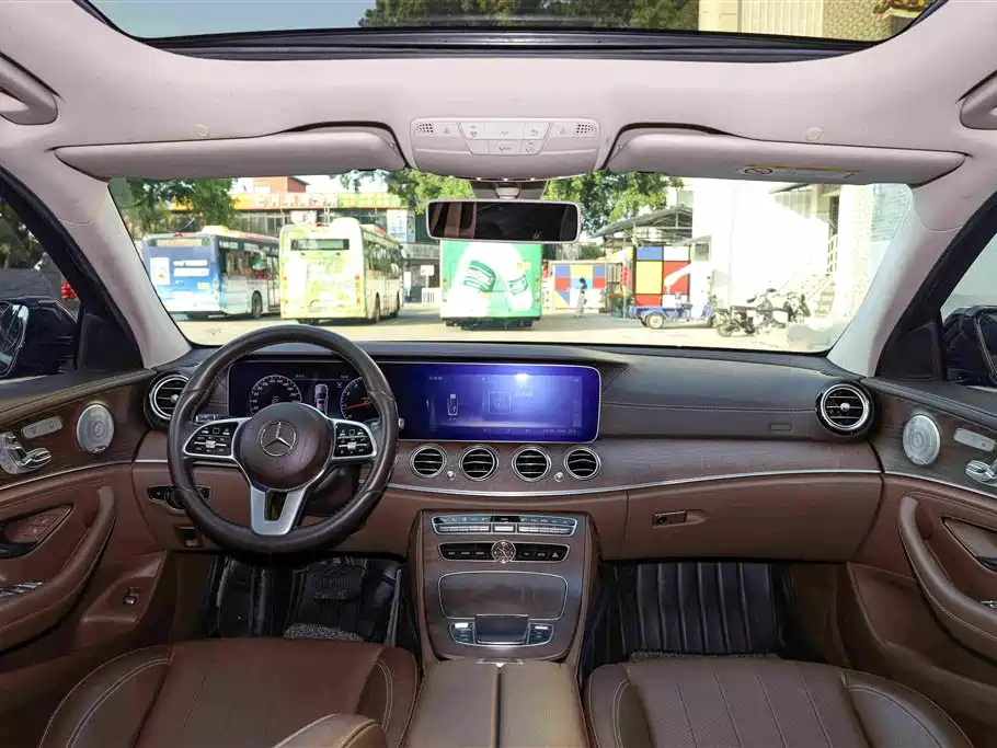 Mercedes-Benz Mercedes-Benz E-Class 2019 Facelift E 300 L Luxury 2019 - thumbnail 5