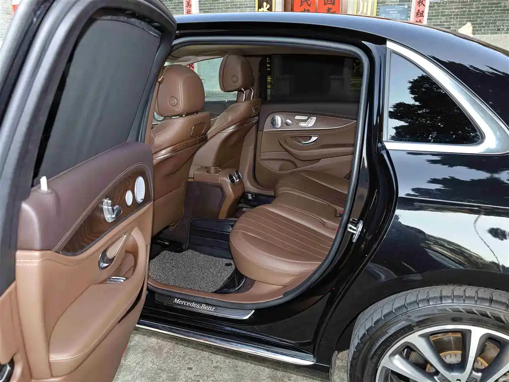 Mercedes-Benz Mercedes-Benz E-Class 2019 Facelift E 300 L Luxury 2019 - thumbnail 6