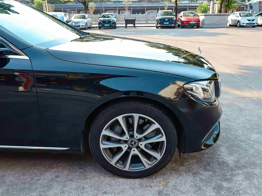 Mercedes-Benz Mercedes-Benz E-Class 2019 Facelift E 300 L Luxury 2019 - thumbnail 30