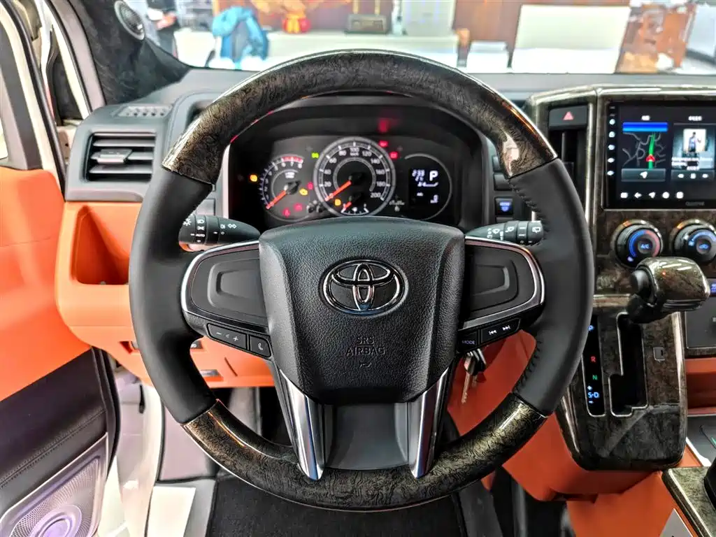 Toyota Toyota Hiace 2022 3.5L Middle East Version 2025 - thumbnail 16