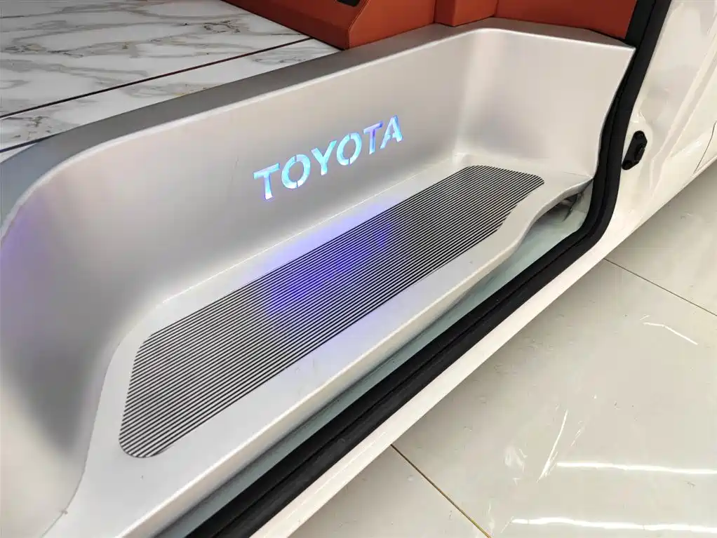 Toyota Toyota Hiace 2022 3.5L Middle East Version 2025 - thumbnail 23