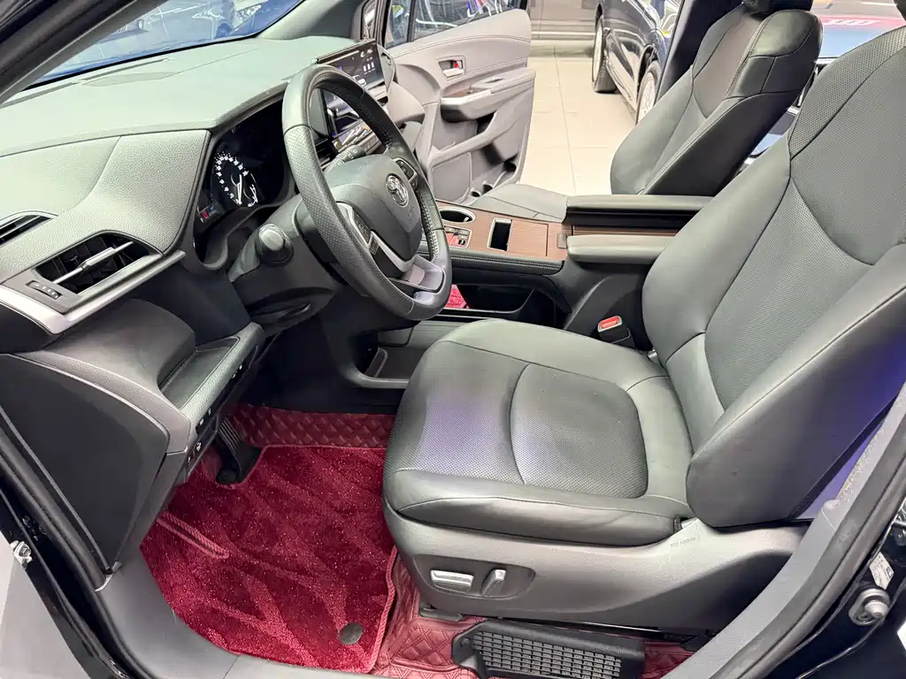 Toyota Toyota Sienna 2024 2.5L Hybrid Luxury Edition 2024 - thumbnail 11