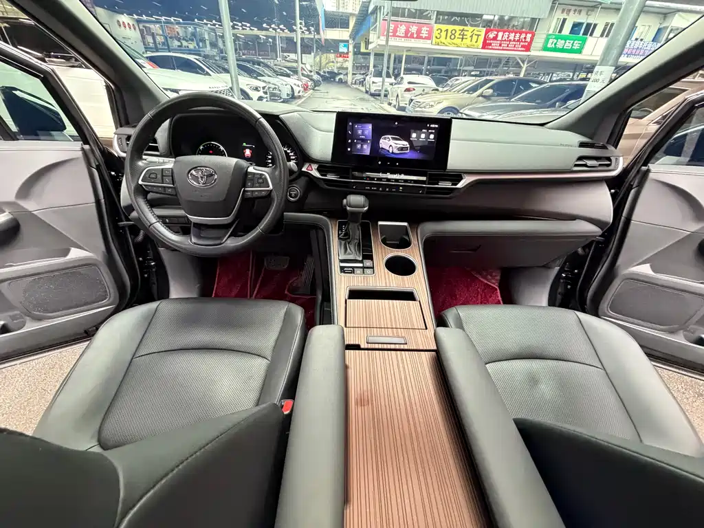 Toyota Toyota Sienna 2024 2.5L Hybrid Luxury Edition 2024 - thumbnail 19