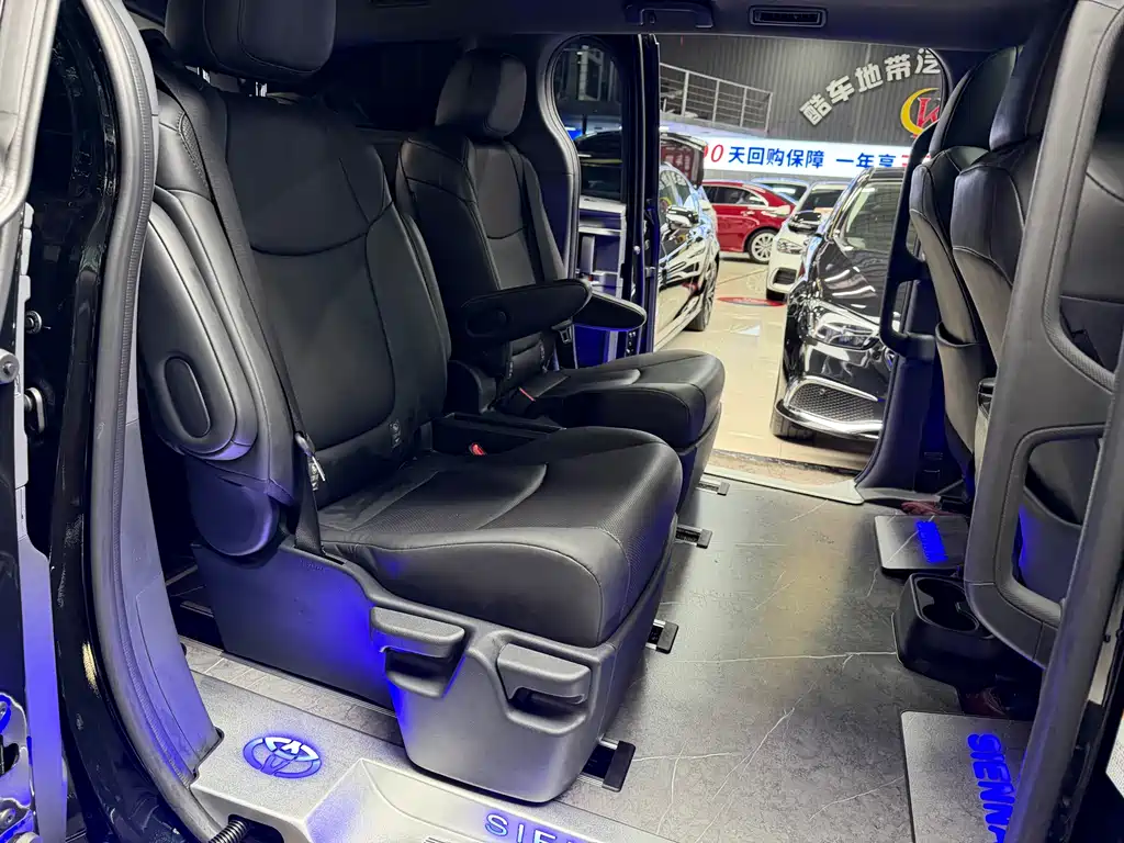 Toyota Toyota Sienna 2024 2.5L Hybrid Luxury Edition 2024 - thumbnail 21