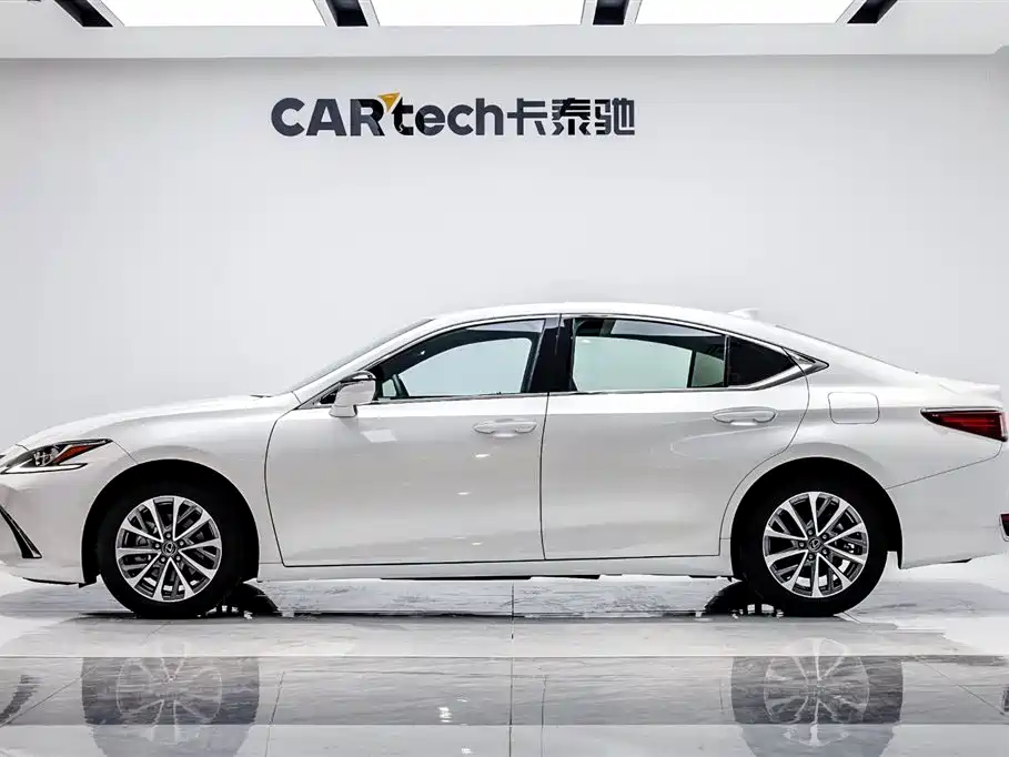 Lexus Lexus ES 2023 200 Excellence Edition 2024 - thumbnail 3