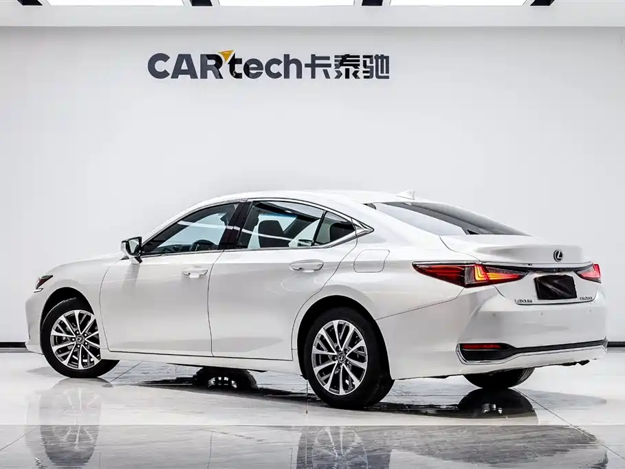 Lexus Lexus ES 2023 200 Excellence Edition 2024 - thumbnail 4