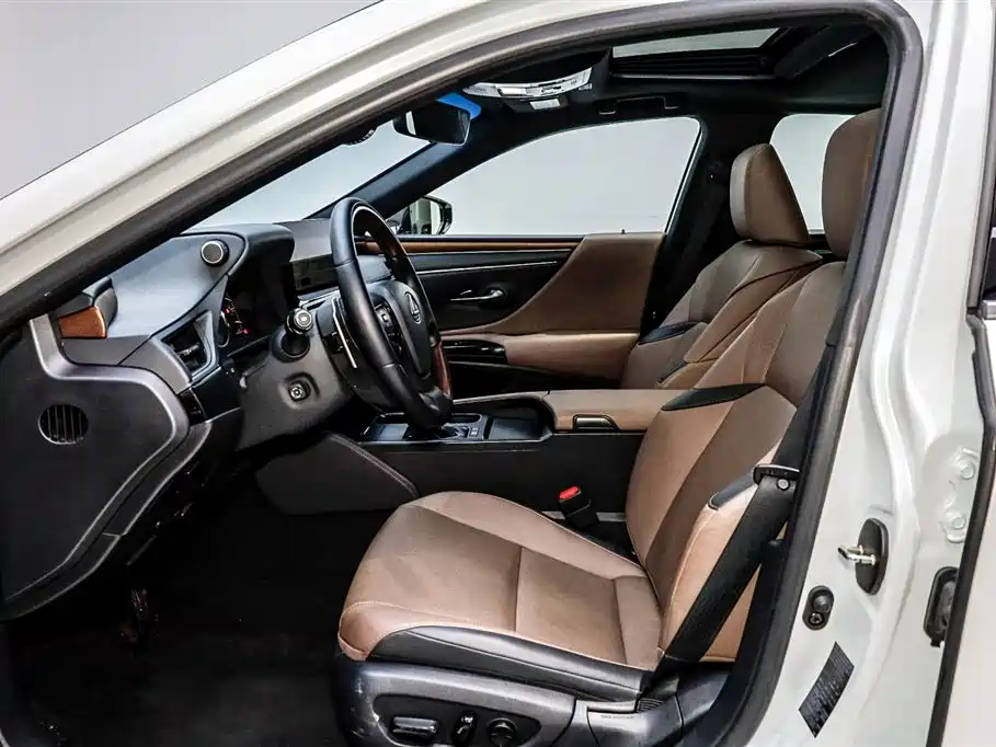 Lexus Lexus ES 2023 200 Excellence Edition 2024 - thumbnail 9