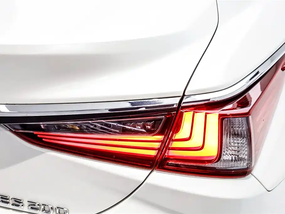 Lexus Lexus ES 2023 200 Excellence Edition 2024 - thumbnail 18