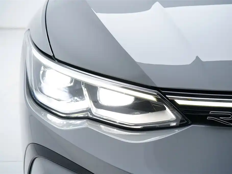 Volkswagen Volkswagen Golf 2023 280TSI DSG R-Line Lite 2024 - thumbnail 15