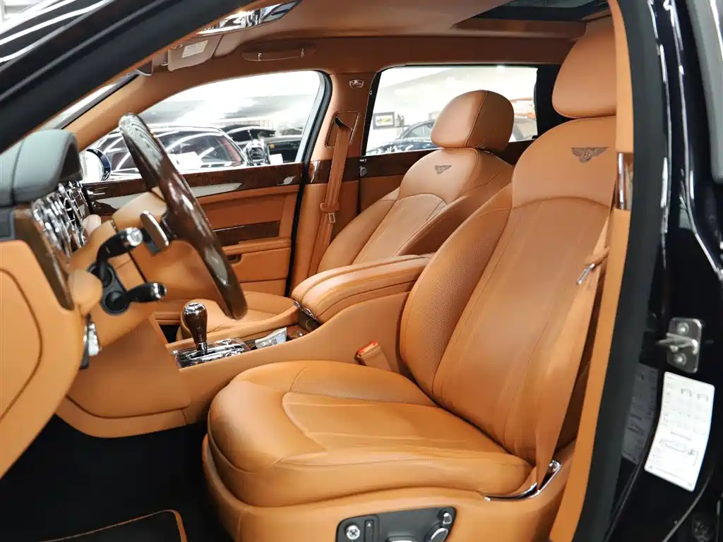 Bentley Mulsanne 2017 6.8T Long Wheelbase 2018 - thumbnail 6
