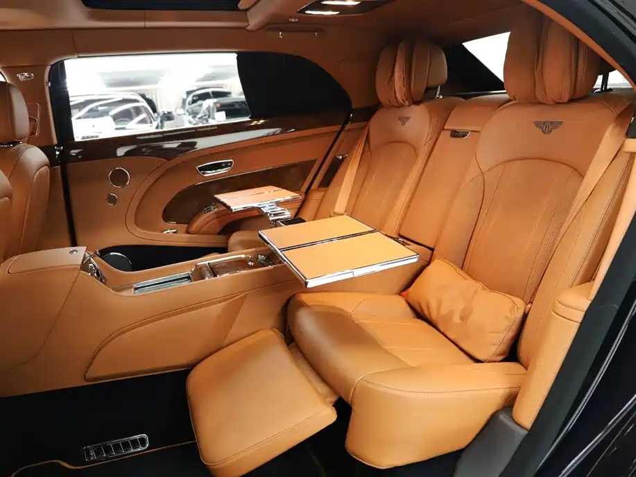 Bentley Mulsanne 2017 6.8T Long Wheelbase 2018 - thumbnail 8