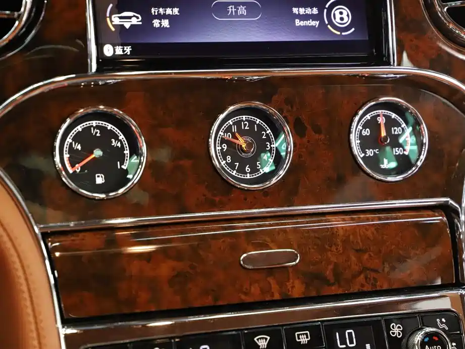 Bentley Mulsanne 2017 6.8T Long Wheelbase 2018 - thumbnail 15
