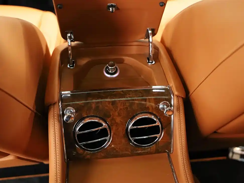 Bentley Mulsanne 2017 6.8T Long Wheelbase 2018 - thumbnail 18