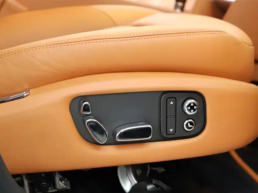 Bentley Mulsanne 2017 6.8T Long Wheelbase 2018 - thumbnail 22