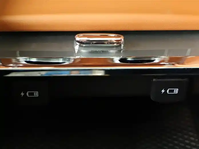 Bentley Mulsanne 2017 6.8T Long Wheelbase 2018 - thumbnail 24