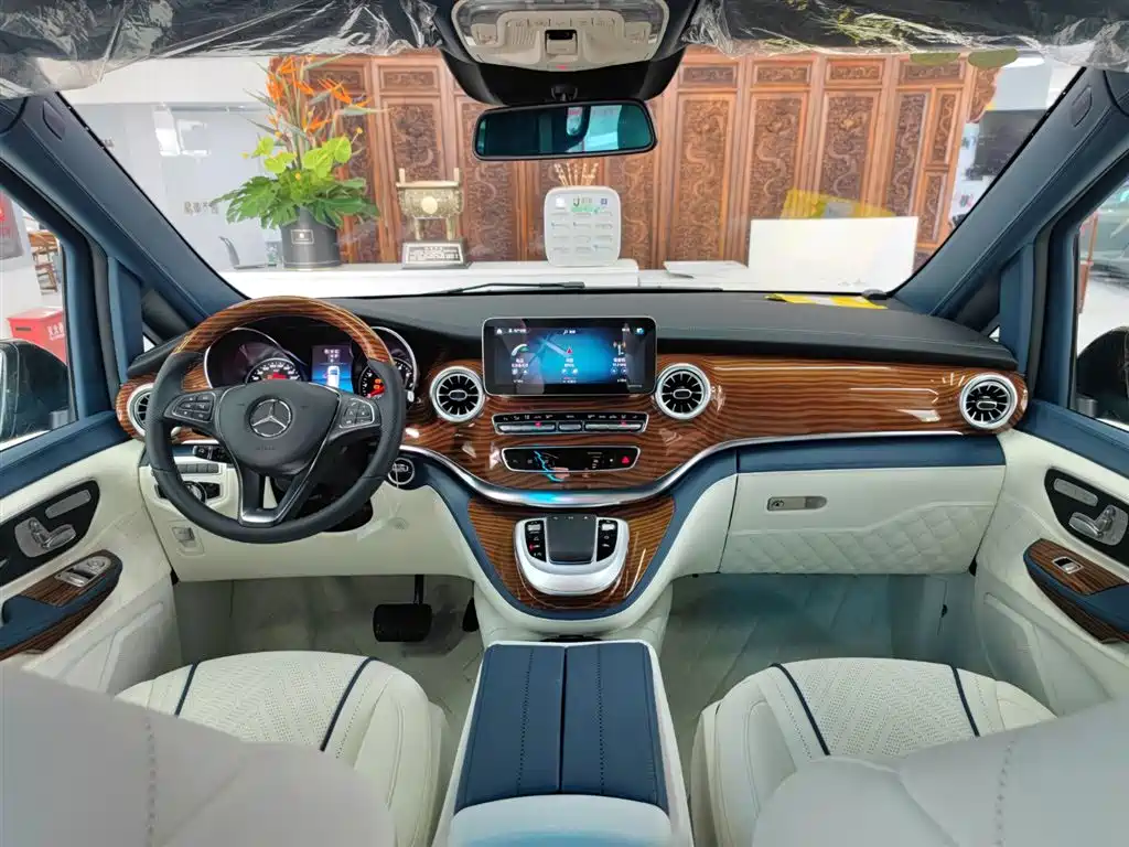 Mercedes-Benz Mercedes-Benz V-Class 2021 V 260 L Long Wheelbase Luxury Edition 2023 - thumbnail 17