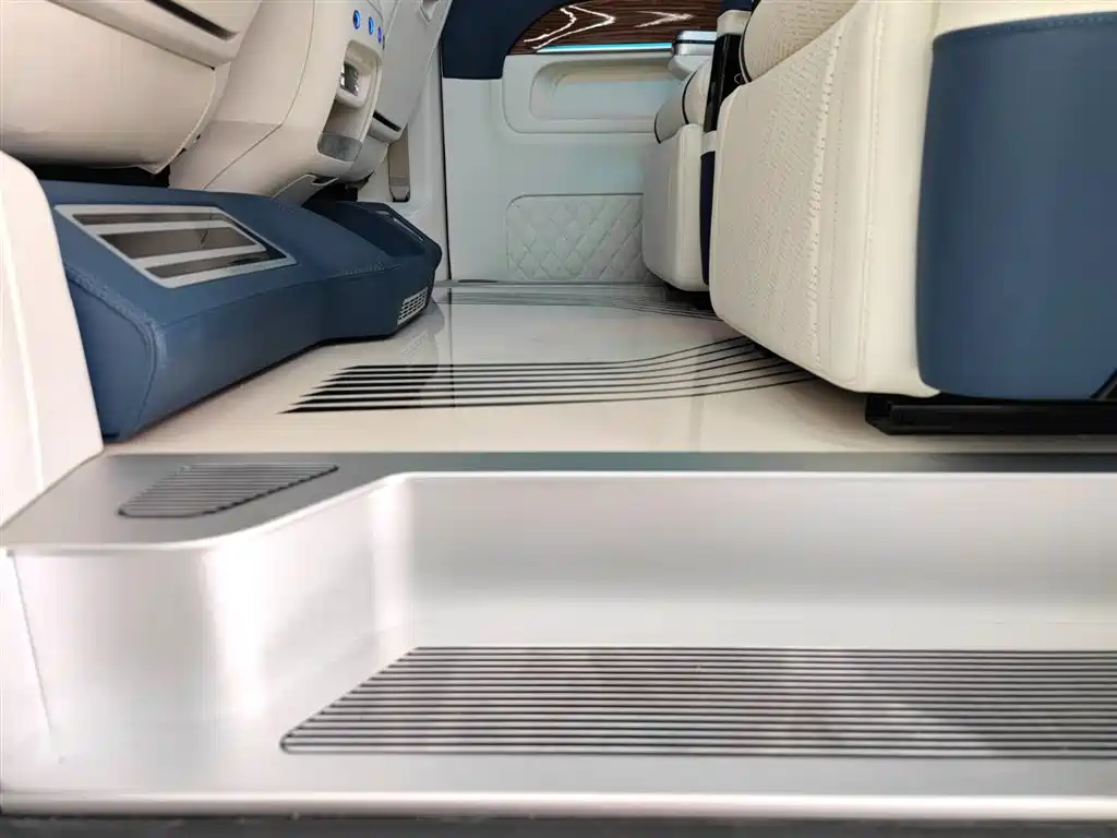 Mercedes-Benz Mercedes-Benz V-Class 2021 V 260 L Long Wheelbase Luxury Edition 2023 - thumbnail 22