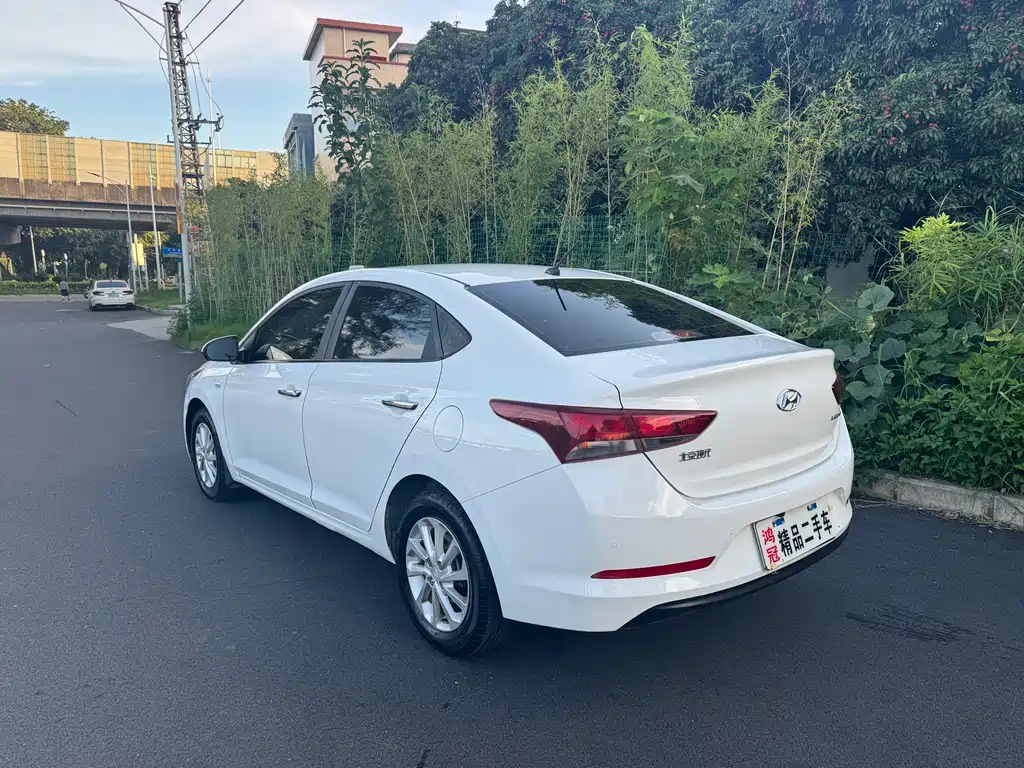 Hyundai Hyundai Accent 2016 1.4L Manual GLS 2019 - thumbnail 4