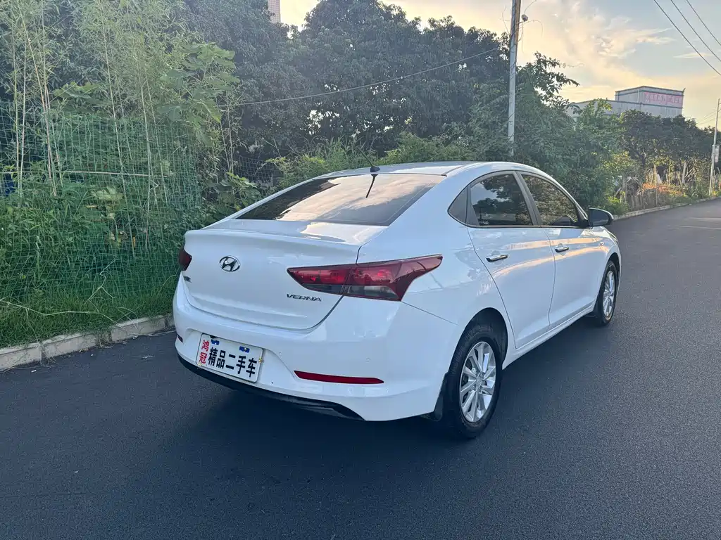 Hyundai Hyundai Accent 2016 1.4L Manual GLS 2019 - thumbnail 6