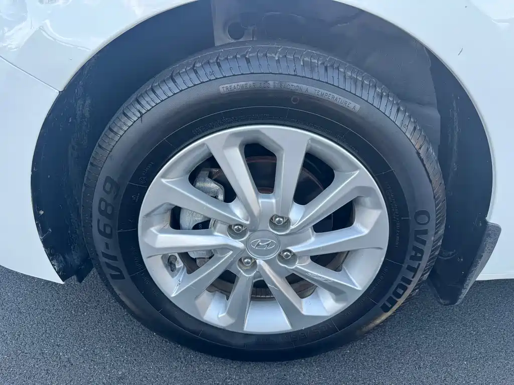 Hyundai Hyundai Accent 2016 1.4L Manual GLS 2019 - thumbnail 22