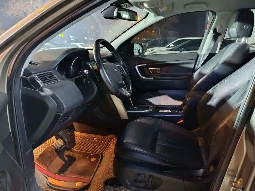 Land Rover Discovery Sport 2016 2.0T SE 2016 - thumbnail 9