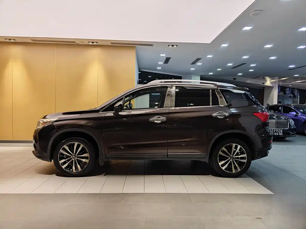 GAC Trumpchi GAC GS4 2015 200T G-DCT Luxury Edition 2015 - thumbnail 6