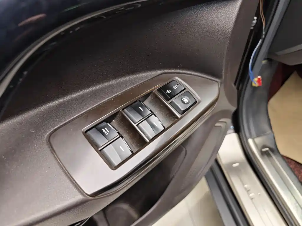 GAC Trumpchi GAC GS4 2015 200T G-DCT Luxury Edition 2015 - thumbnail 9