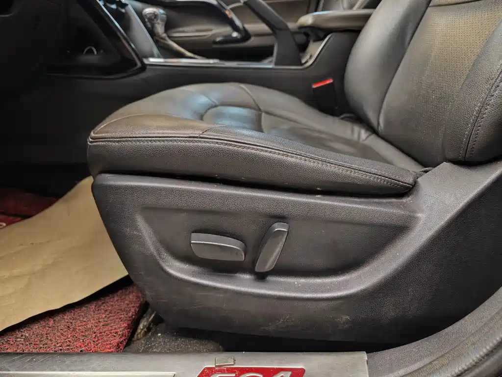 GAC Trumpchi GAC GS4 2015 200T G-DCT Luxury Edition 2015 - thumbnail 10
