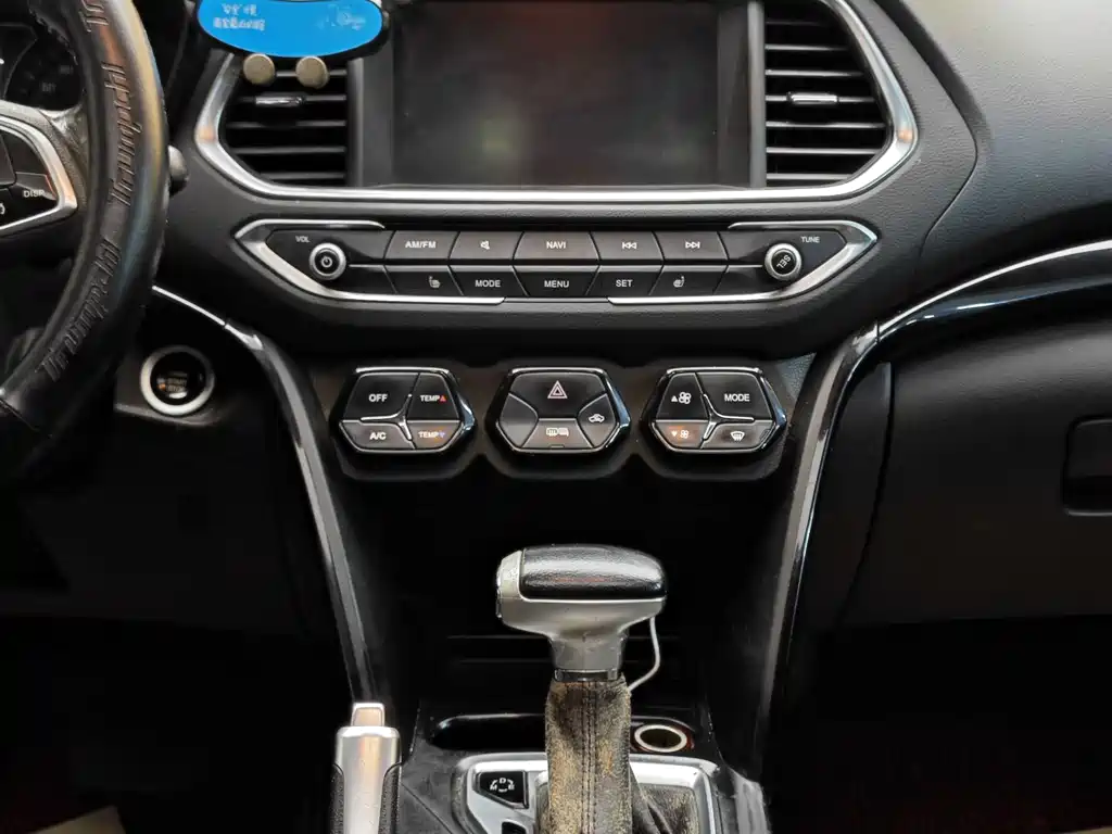 GAC Trumpchi GAC GS4 2015 200T G-DCT Luxury Edition 2015 - thumbnail 18