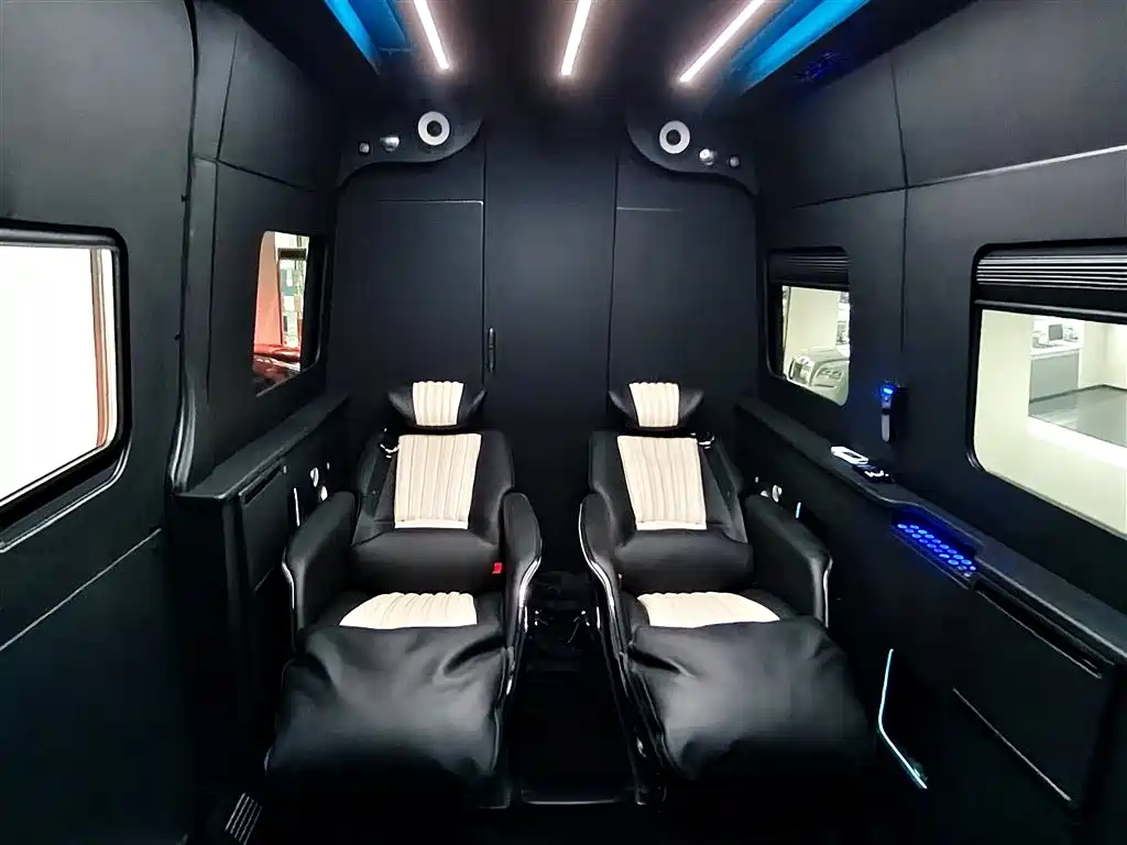 Mercedes-Benz Mercedes-Benz Sprinter 2023 2.0T Automatic 2024 - thumbnail 7