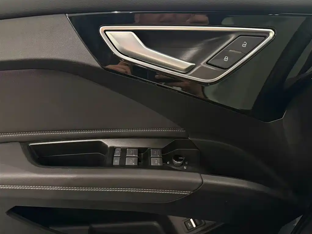 Audi Audi Q4 e-tron 2024 40 e-tron Edition One 2024 - thumbnail 17