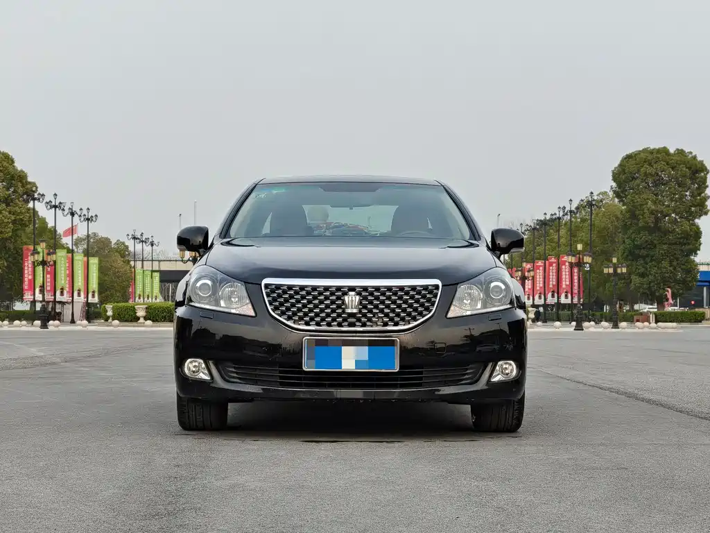 Toyota Toyota Crown 2011 2.5L Royal Special Edition with Leather and Sunroof 2012 - thumbnail 5
