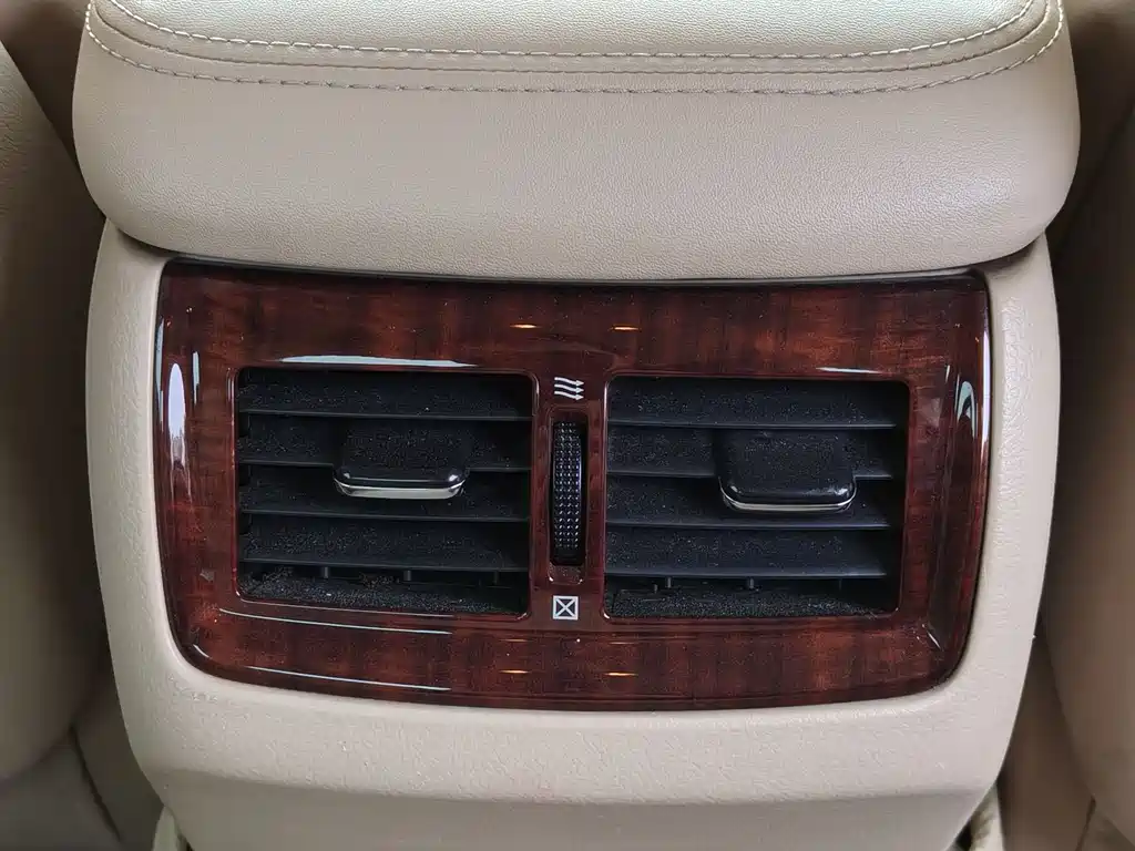Toyota Toyota Crown 2011 2.5L Royal Special Edition with Leather and Sunroof 2012 - thumbnail 8