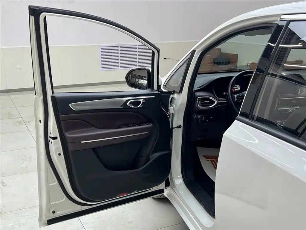 GAC Trumpchi GAC Trumpchi M6 2021 PRO 270T DCT Luxury Edition 2022 - thumbnail 11