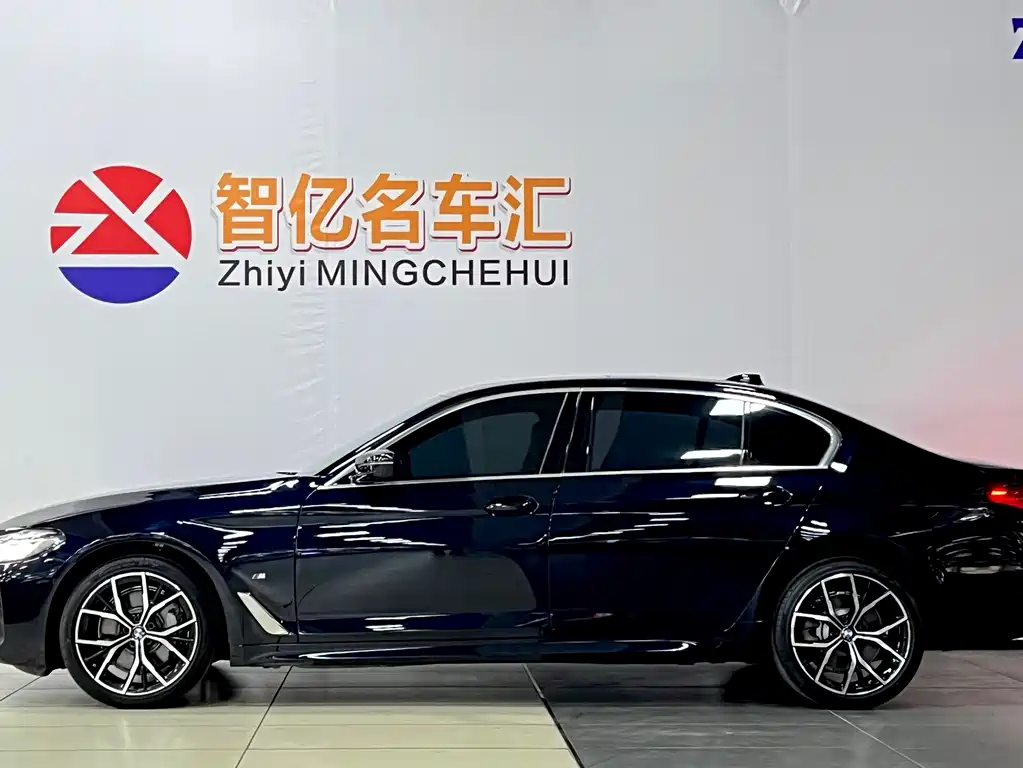 BMW BMW 5 Series 2023 530Li Luxury M Sport Package 2023 - thumbnail 4