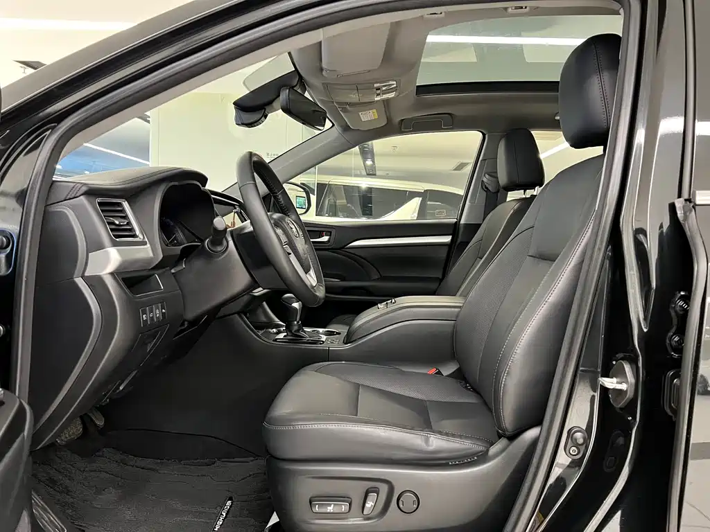 Toyota Toyota Highlander 2018 2.0T AWD Premium Edition 7-seater China V 2018 - thumbnail 8