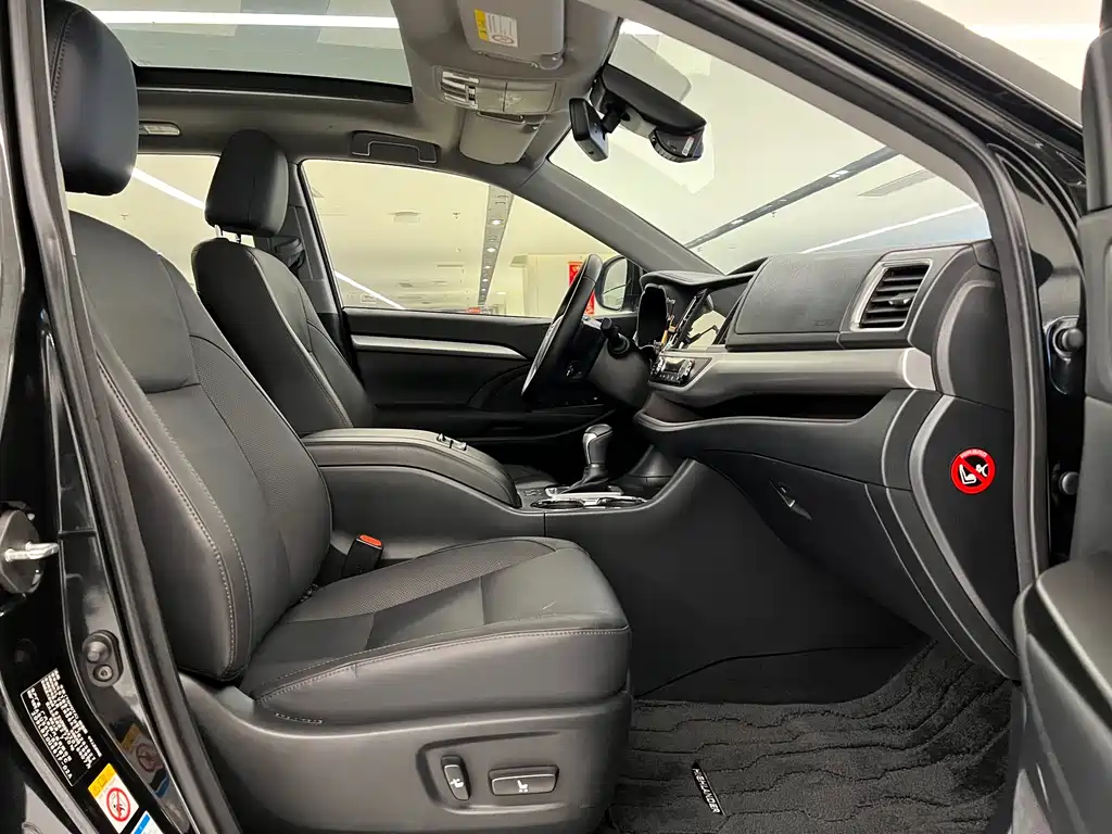 Toyota Toyota Highlander 2018 2.0T AWD Premium Edition 7-seater China V 2018 - thumbnail 18