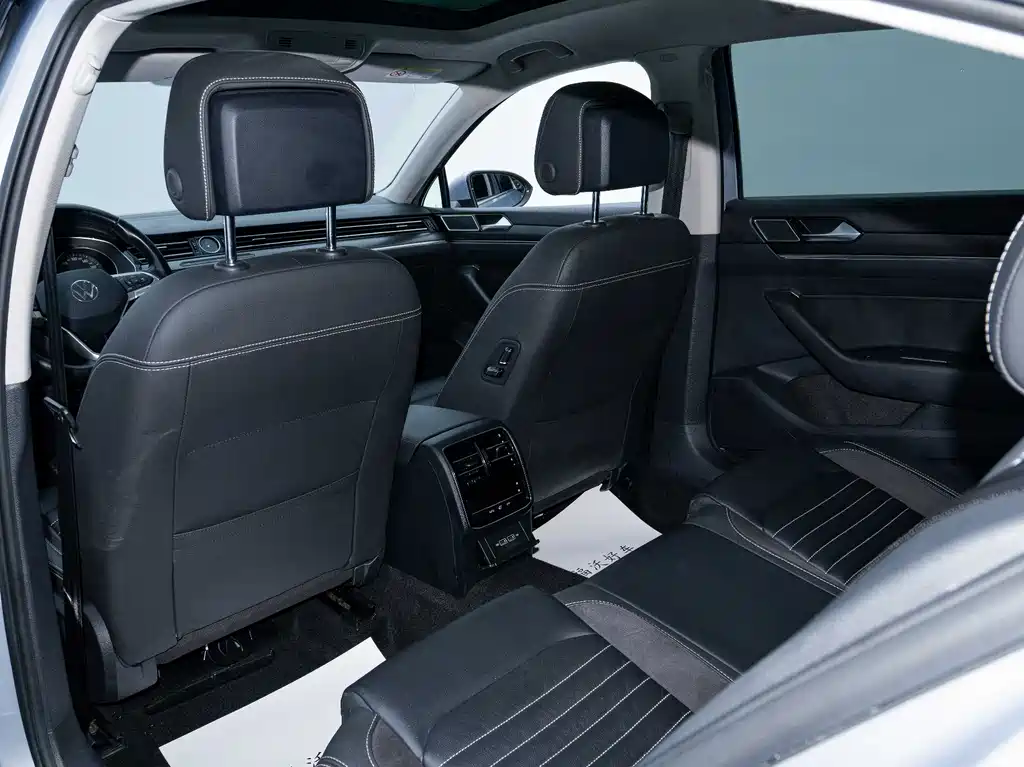 Volkswagen Magotan 2020 330TSI DSG Leading Edition 2021 - thumbnail 10