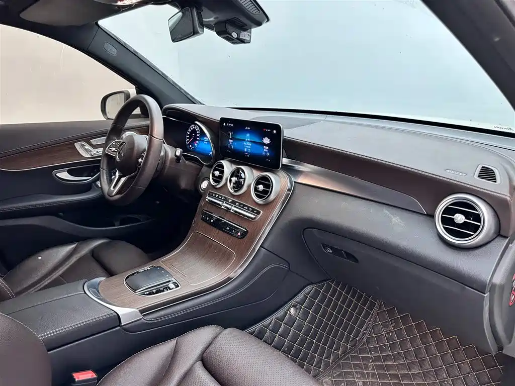 Mercedes-Benz Mercedes-Benz GLC 2021 GLC 300 L 4MATIC Sport Edition 2021 - thumbnail 11